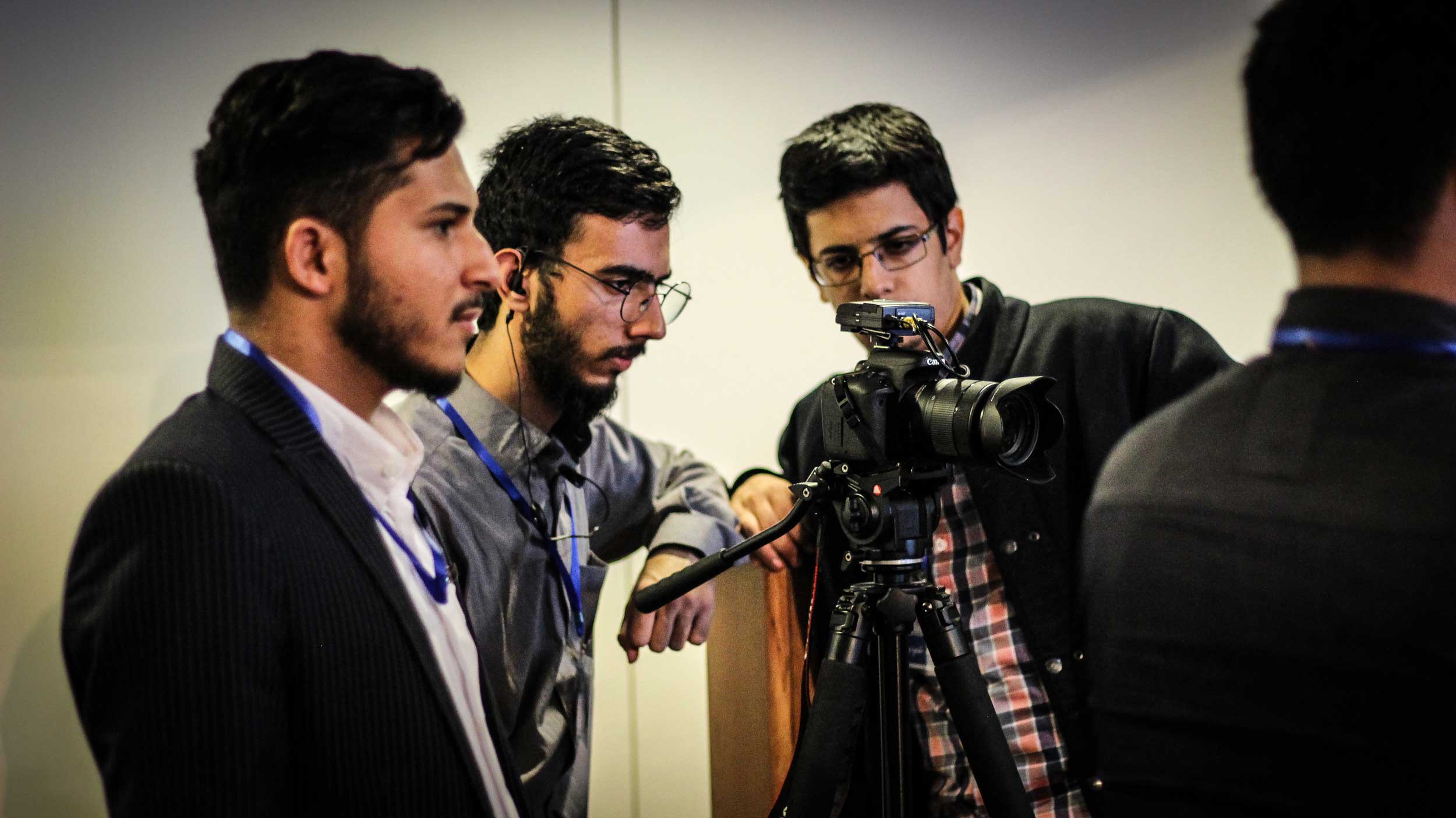 پروژه های تبلیغاتی پلانچی برای دانشگاه مذاهب اسلامی
Promotional projects by Planchee Studio for the University of Islamic Denominations
Sina Rezaei
Mohammad Shokri
سینا رضایی
محمد شکری